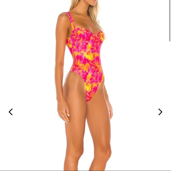 LOVERS AND FRIENDS Talie One Piece in Tie Dye - Picture 2 of 6